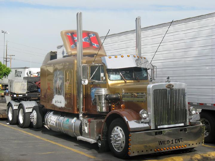18-Camions 0017.JPG